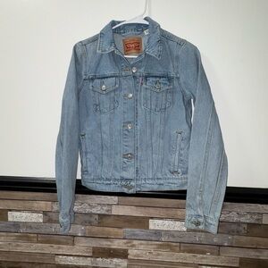 Levi's Women's Original Trucker Jacket Small